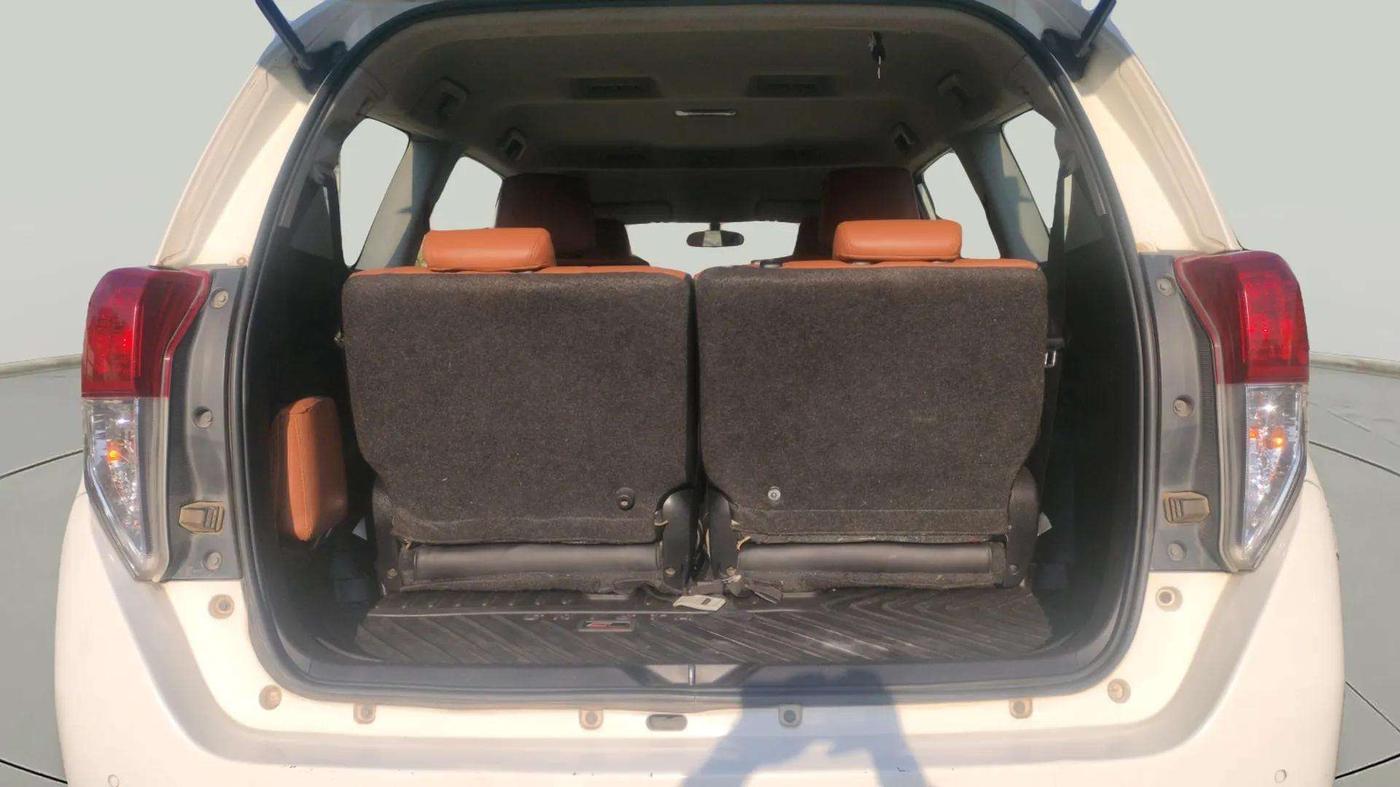 2019 Toyota Innova Crysta 2.4 G 7 STR, Diesel, Manual, 1,70,000 km, Boot Inside