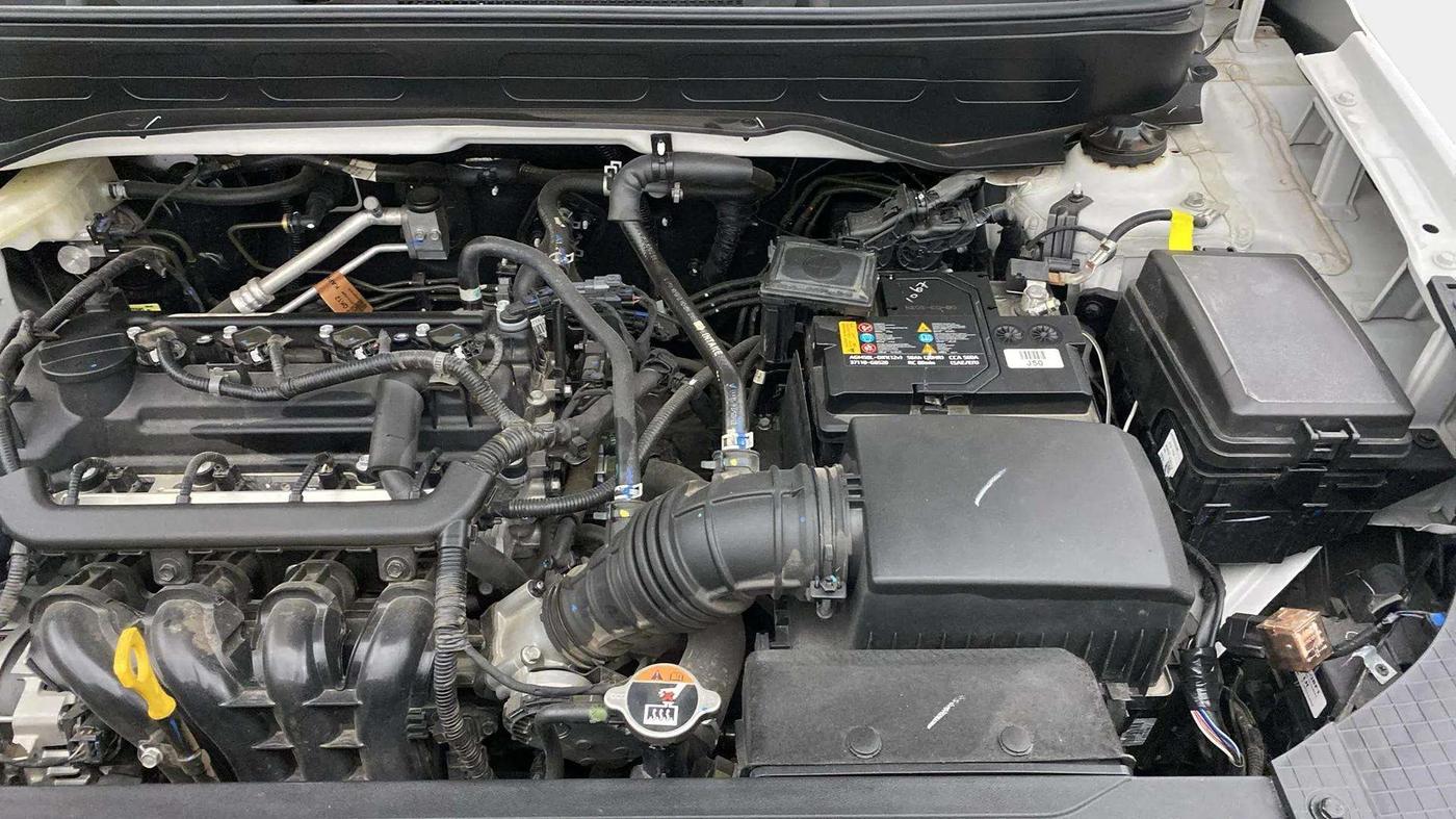 2024 Hyundai VENUE S(O) 1.2, Petrol, Manual, 8,050 km, Engine View - Left