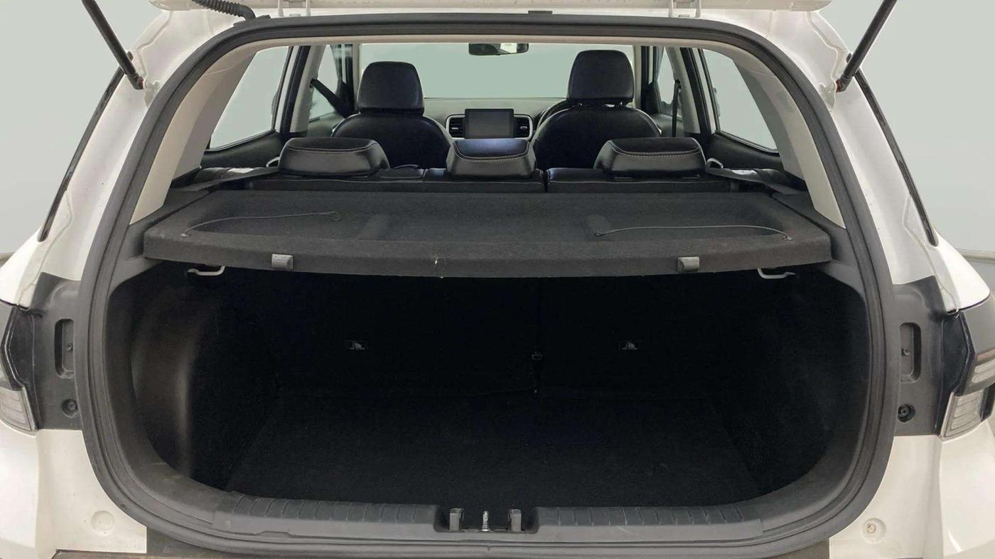 2024 Hyundai VENUE S(O) 1.2, Petrol, Manual, 8,050 km, Boot Open Zoomed View