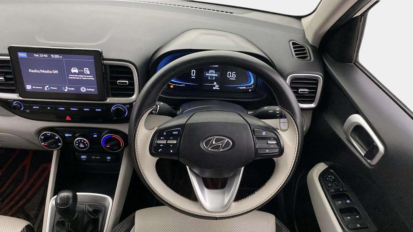 2024 Hyundai VENUE S(O) 1.2, Petrol, Manual, 8,050 km, Steering Wheel Close Up