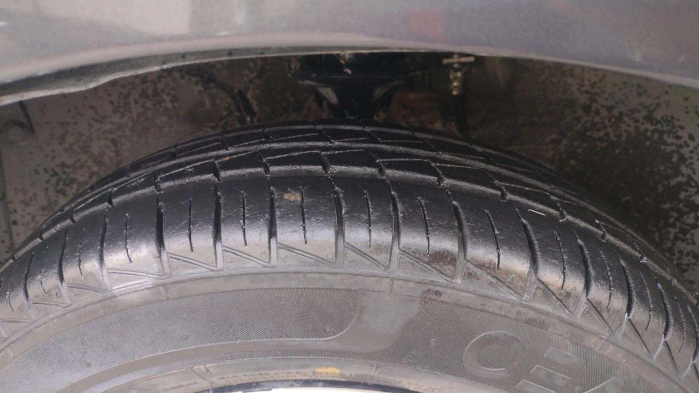 2020 Maruti Alto VXI PLUS, Petrol, Manual, 13,517 km, Left Front Tyre Tread