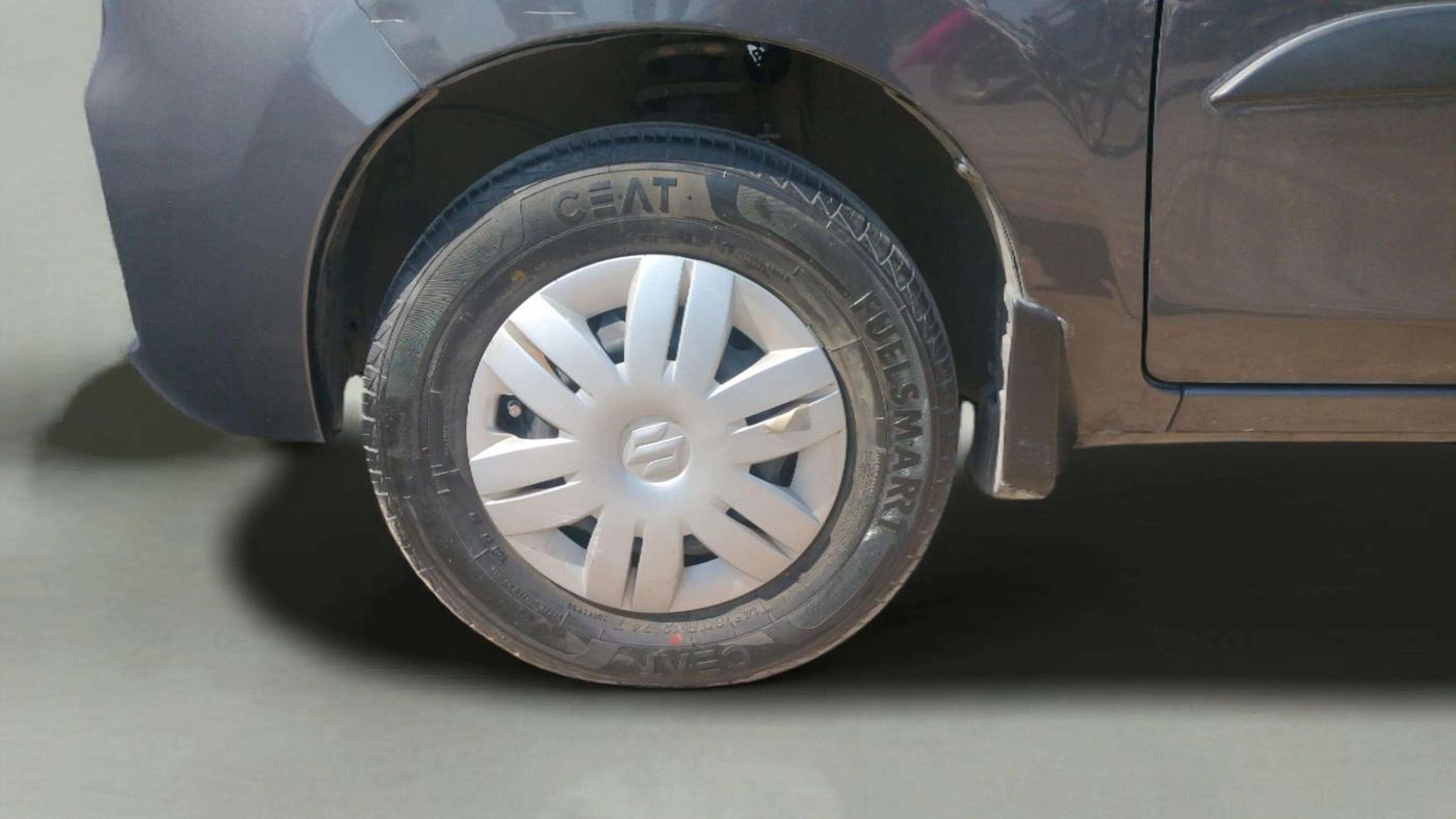 2020 Maruti Alto VXI PLUS, Petrol, Manual, 13,517 km, Left Front Wheel
