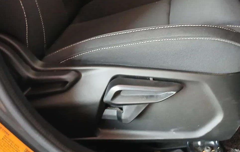 2023 Tata NEXON CREATIVE + SUNROOF 1.2 PETROL, Petrol, Manual, 10,117 km, Driver Side Adjustment Panel