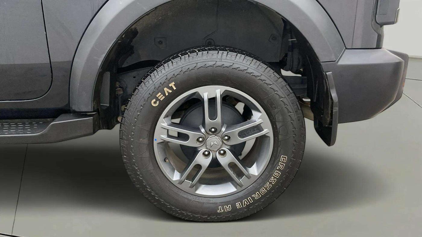 2023 Mahindra Thar LX P 2WD AT HT, Petrol, Automatic, 12,376 km, Left Rear Wheel
