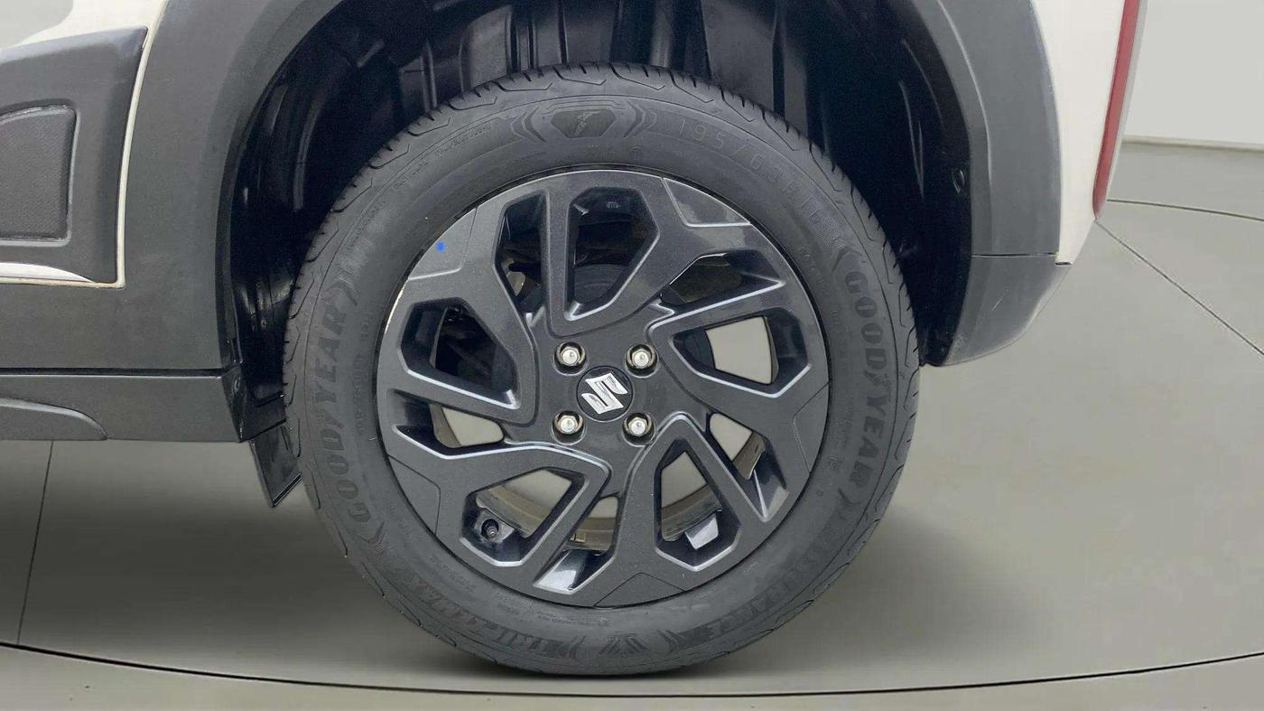 2023 Maruti FRONX DELTA PLUS 1.2L AGS, Petrol, Automatic, 12,256 km, Left Rear Wheel