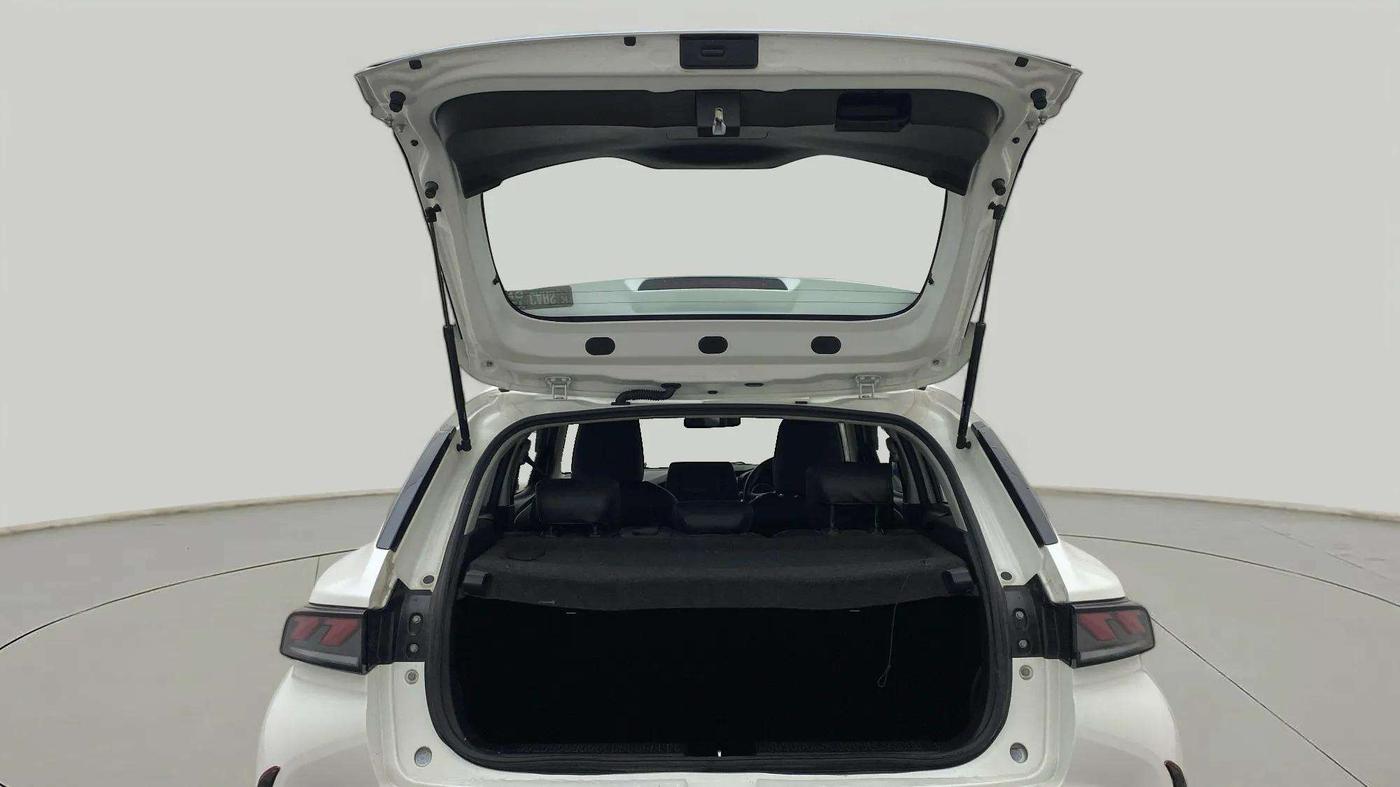 2023 Maruti FRONX DELTA PLUS 1.2L AGS, Petrol, Automatic, 12,256 km, Boot Door Open