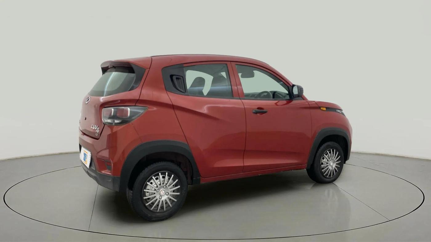 2017 Mahindra KUV 100 NXT K2+ P 6 STR, Petrol, Manual, 32,796 km, Right Back Diagonal