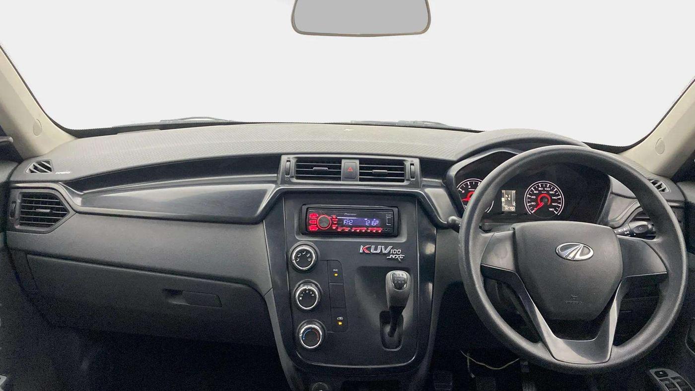 2017 Mahindra KUV 100 NXT K2+ P 6 STR, Petrol, Manual, 32,796 km, Dashboard