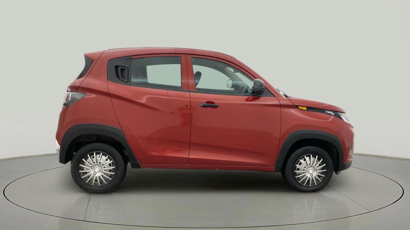 2017 Mahindra KUV 100 NXT K2+ P 6 STR, Petrol, Manual, 32,796 km, Right Side View