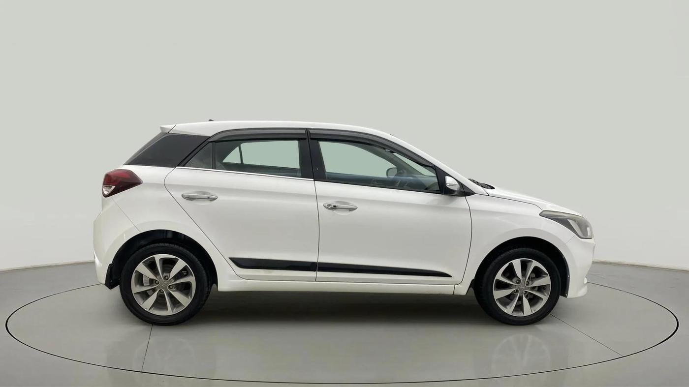 2014 Hyundai Elite i20 SPORTZ 1.2 (O), Petrol, Manual, 33,901 km, Right Side View