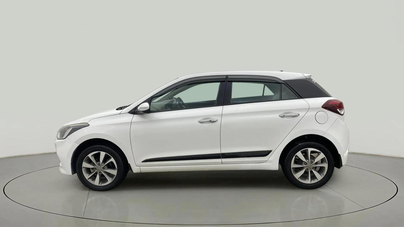2014 Hyundai Elite i20 SPORTZ 1.2 (O), Petrol, Manual, 33,901 km, Left Side