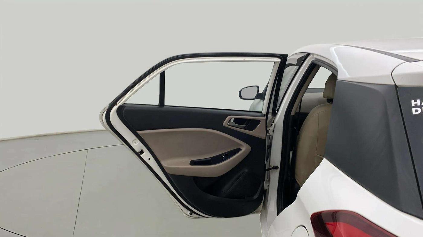 2014 Hyundai Elite i20 SPORTZ 1.2 (O), Petrol, Manual, 33,901 km, LHS Rear Door