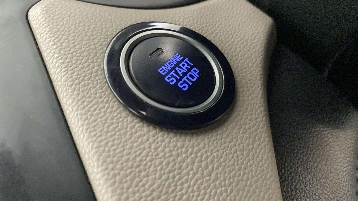 2014 Hyundai Elite i20 SPORTZ 1.2 (O), Petrol, Manual, 33,901 km, Keyless Start/ Stop Button