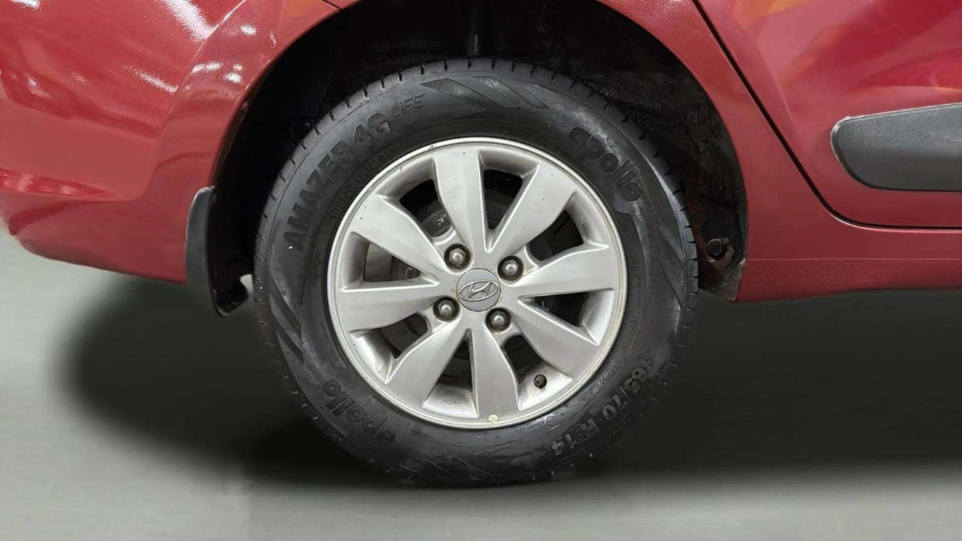 2014 Hyundai Xcent S (O) 1.2, Petrol, Manual, 84,641 km, Right Rear Wheel