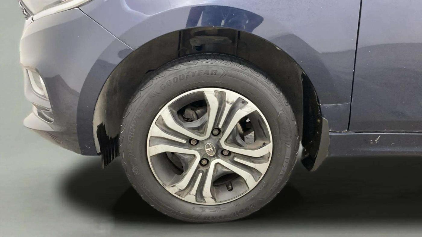 2022 Tata TIGOR XZ PLUS CNG, CNG, Manual, 36,876 km, Left Front Wheel