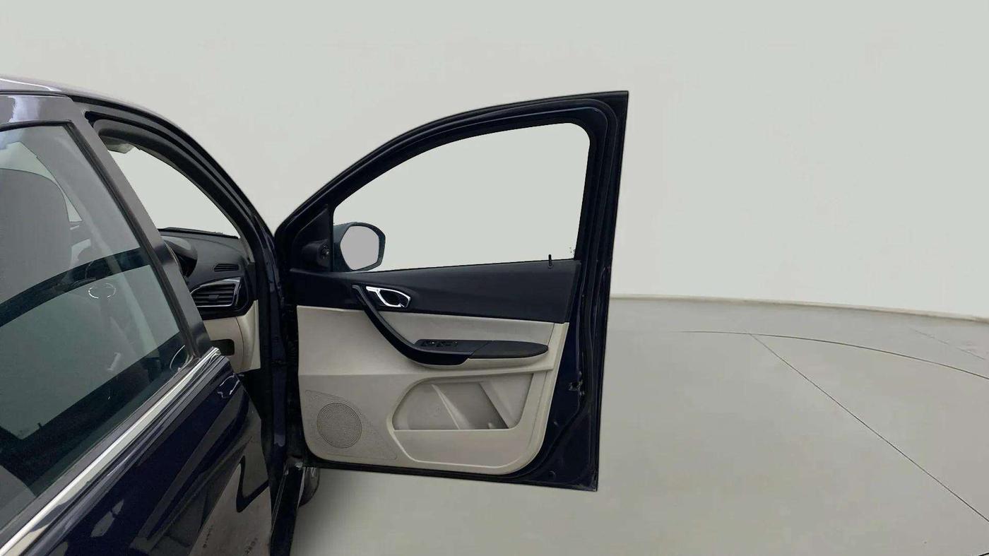 2022 Tata TIGOR XZ PLUS CNG, CNG, Manual, 36,876 km, RHS Front Door