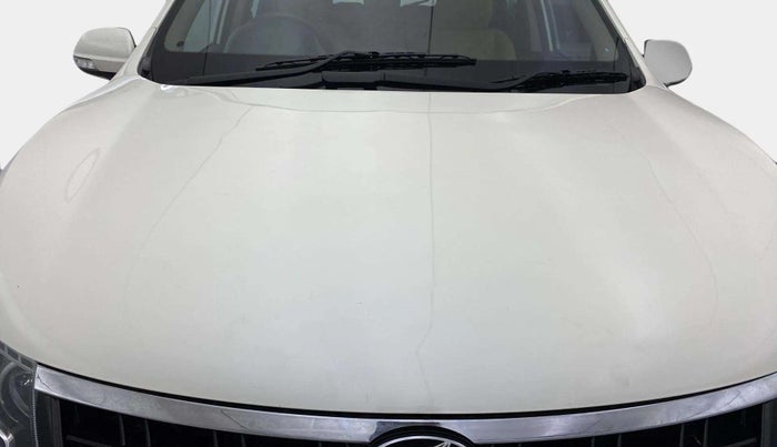 2021 Mahindra XUV500 W9 AT, Diesel, Automatic, 48,283 km, Bonnet (hood) - Minor scratches