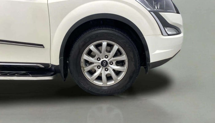 2021 Mahindra XUV500 W9 AT, Diesel, Automatic, 48,283 km, Right Front Wheel