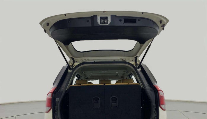2021 Mahindra XUV500 W9 AT, Diesel, Automatic, 48,283 km, Boot Door Open