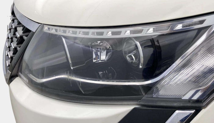 2021 Mahindra XUV500 W9 AT, Diesel, Automatic, 48,283 km, Left headlight - Minor scratches