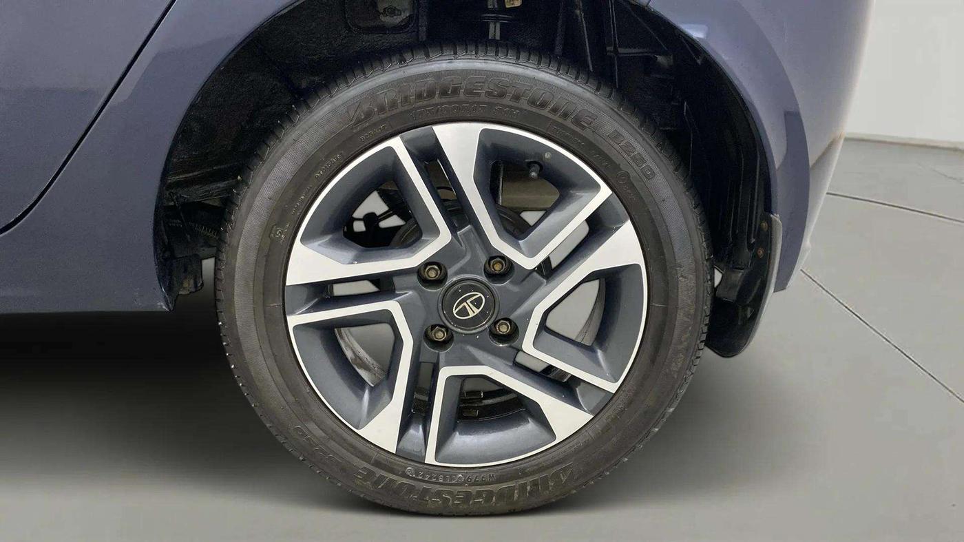2021 Tata Tiago XZ PLUS PETROL, Petrol, Manual, 27,021 km, Left Rear Wheel