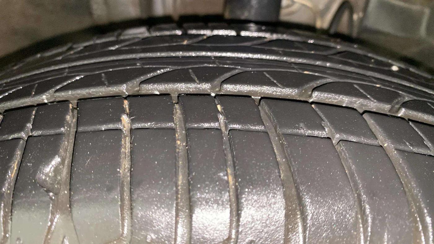 2021 Tata Tiago XZ PLUS PETROL, Petrol, Manual, 27,021 km, Right Front Tyre Tread