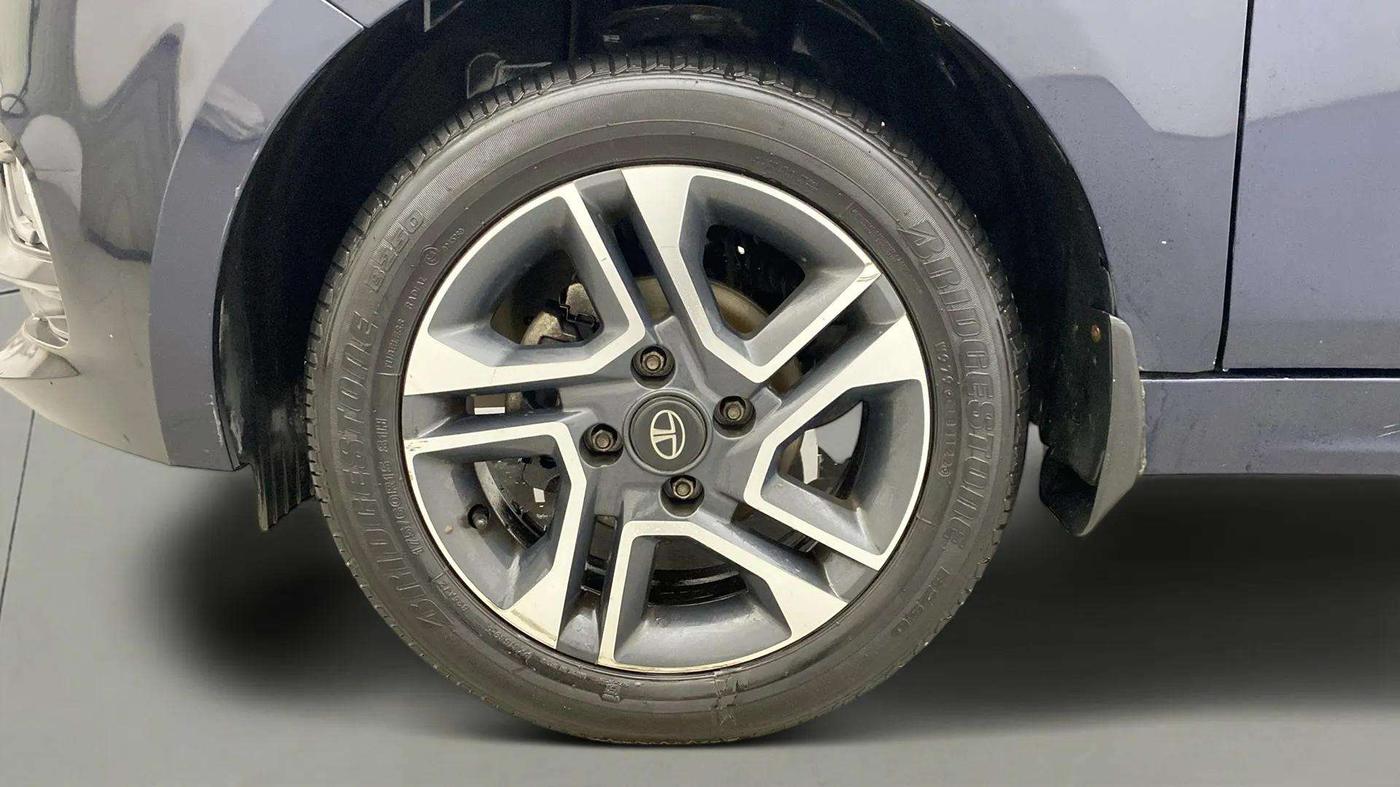 2021 Tata Tiago XZ PLUS PETROL, Petrol, Manual, 27,021 km, Left Front Wheel