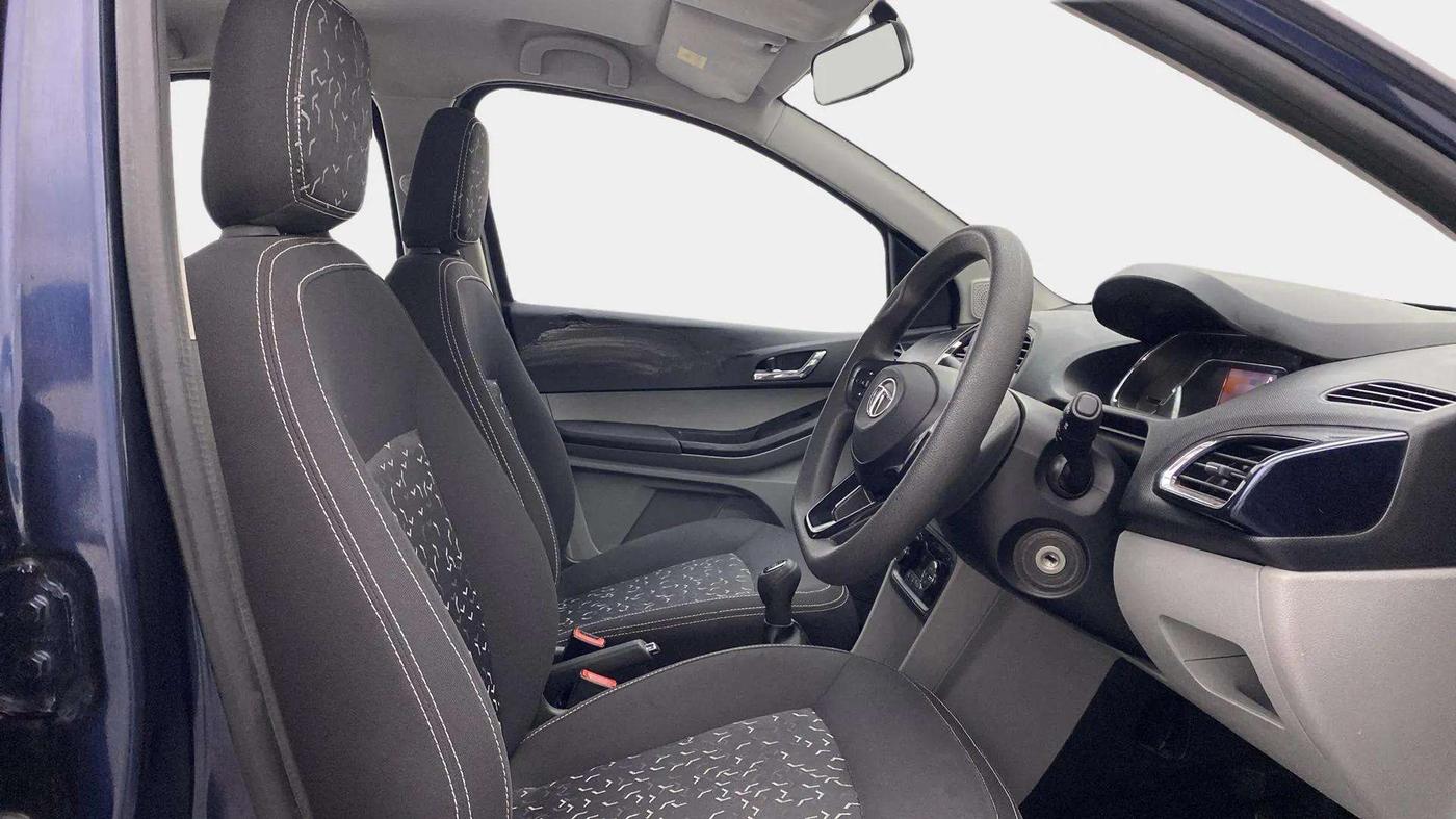 2021 Tata Tiago XZ PLUS PETROL, Petrol, Manual, 27,021 km, Right Side Front Door Cabin