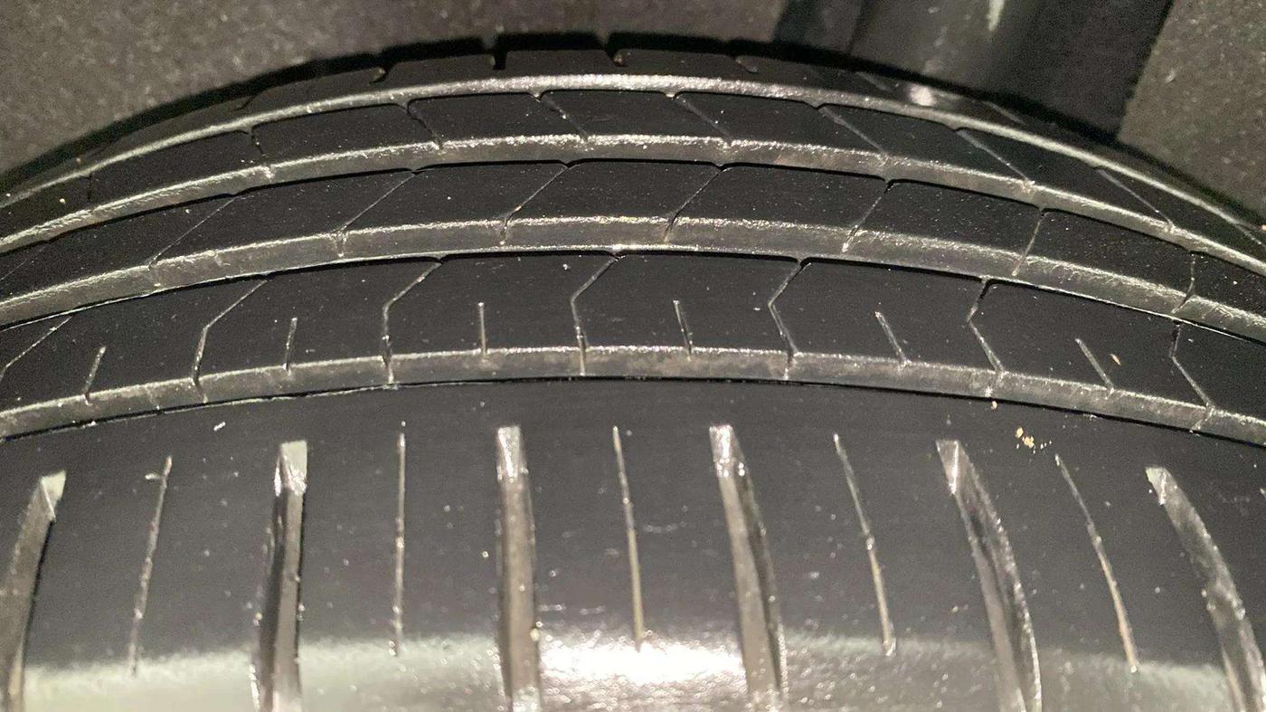 2020 Maruti Baleno ZETA PETROL 1.2, Petrol, Manual, 30,633 km, Left Rear Tyre Tread