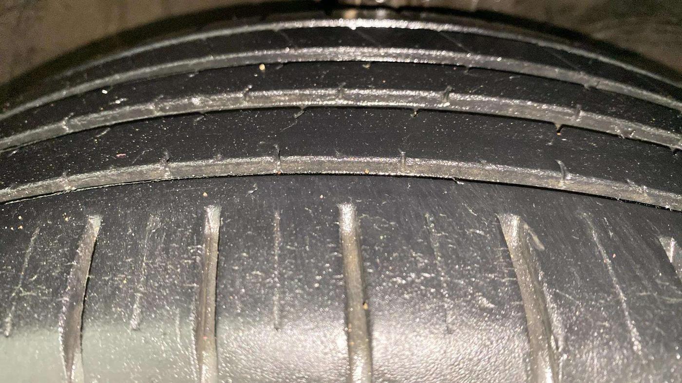 2020 Maruti Baleno ZETA PETROL 1.2, Petrol, Manual, 30,633 km, Right Front Tyre Tread