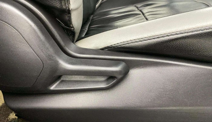 2023 Tata NEXON XM PETROL, Petrol, Manual, 63,894 km, Driver Side Adjustment Panel