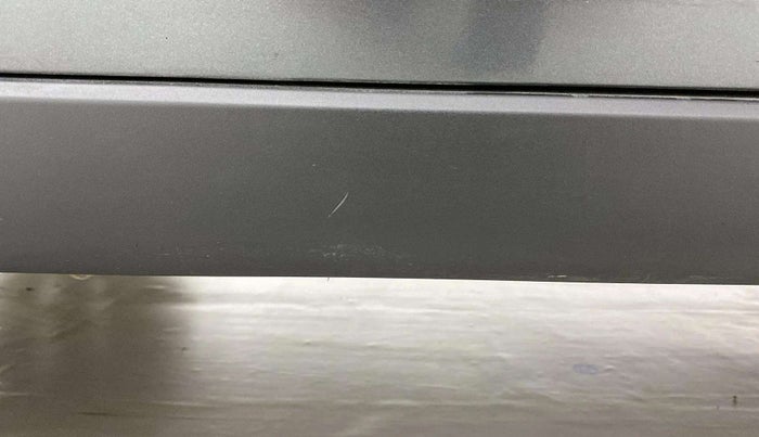 2023 Tata NEXON XM PETROL, Petrol, Manual, 63,894 km, Right running board - Paint is slightly faded