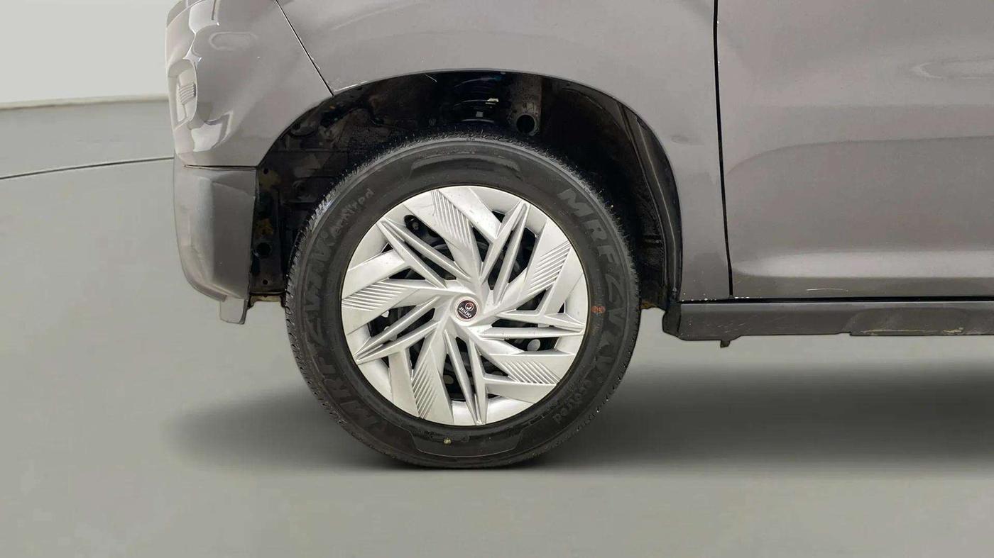2020 Maruti S PRESSO VXI+, Petrol, Manual, 77,180 km, Left Front Wheel