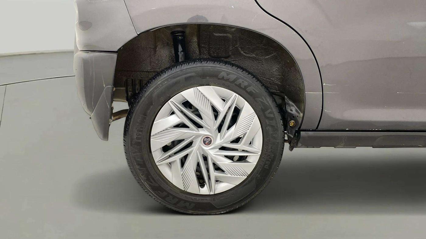 2020 Maruti S PRESSO VXI+, Petrol, Manual, 77,180 km, Right Rear Wheel