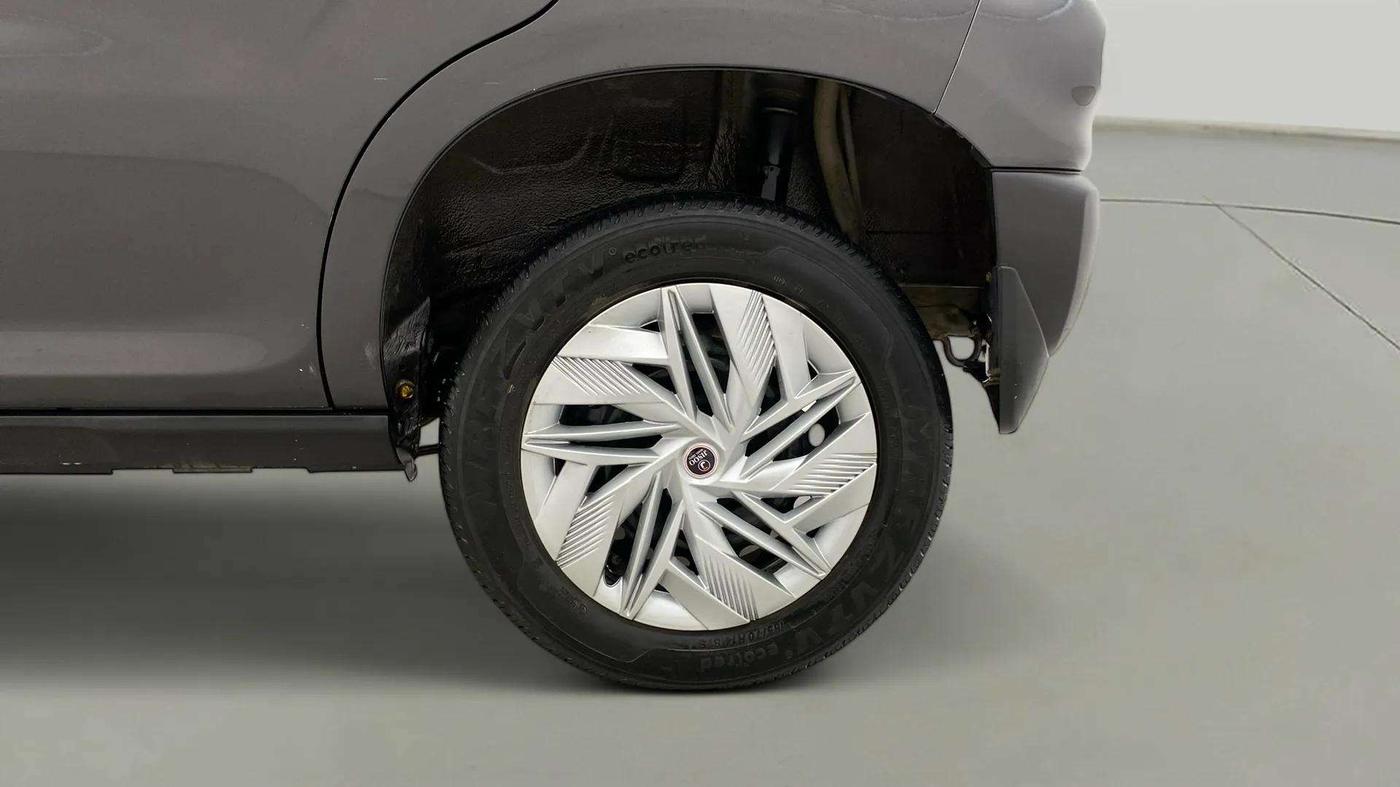 2020 Maruti S PRESSO VXI+, Petrol, Manual, 77,180 km, Left Rear Wheel