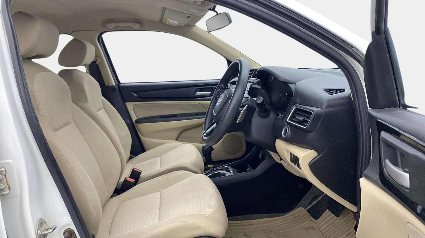 2018 Honda Amaze 1.2L I-VTEC V CVT, Petrol, Automatic, 38,367 km, Right Side Front Door Cabin