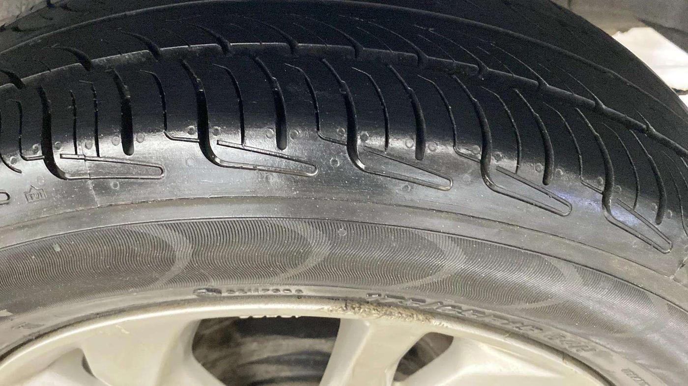 2018 Honda Amaze 1.2L I-VTEC V CVT, Petrol, Automatic, 38,367 km, Right Rear Tyre Tread