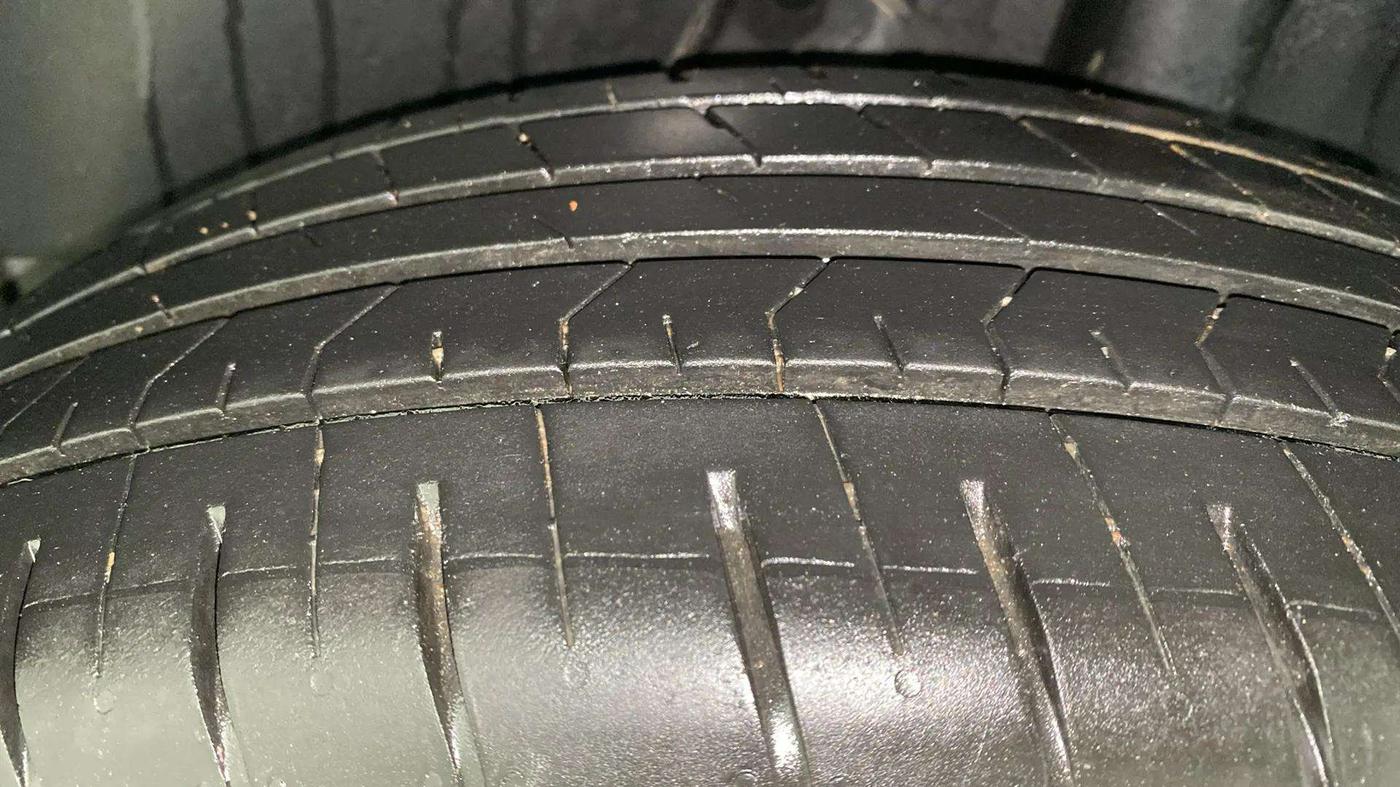 2022 Hyundai Creta E 1.5 PETROL, Petrol, Manual, 12,765 km, Left Rear Tyre Tread