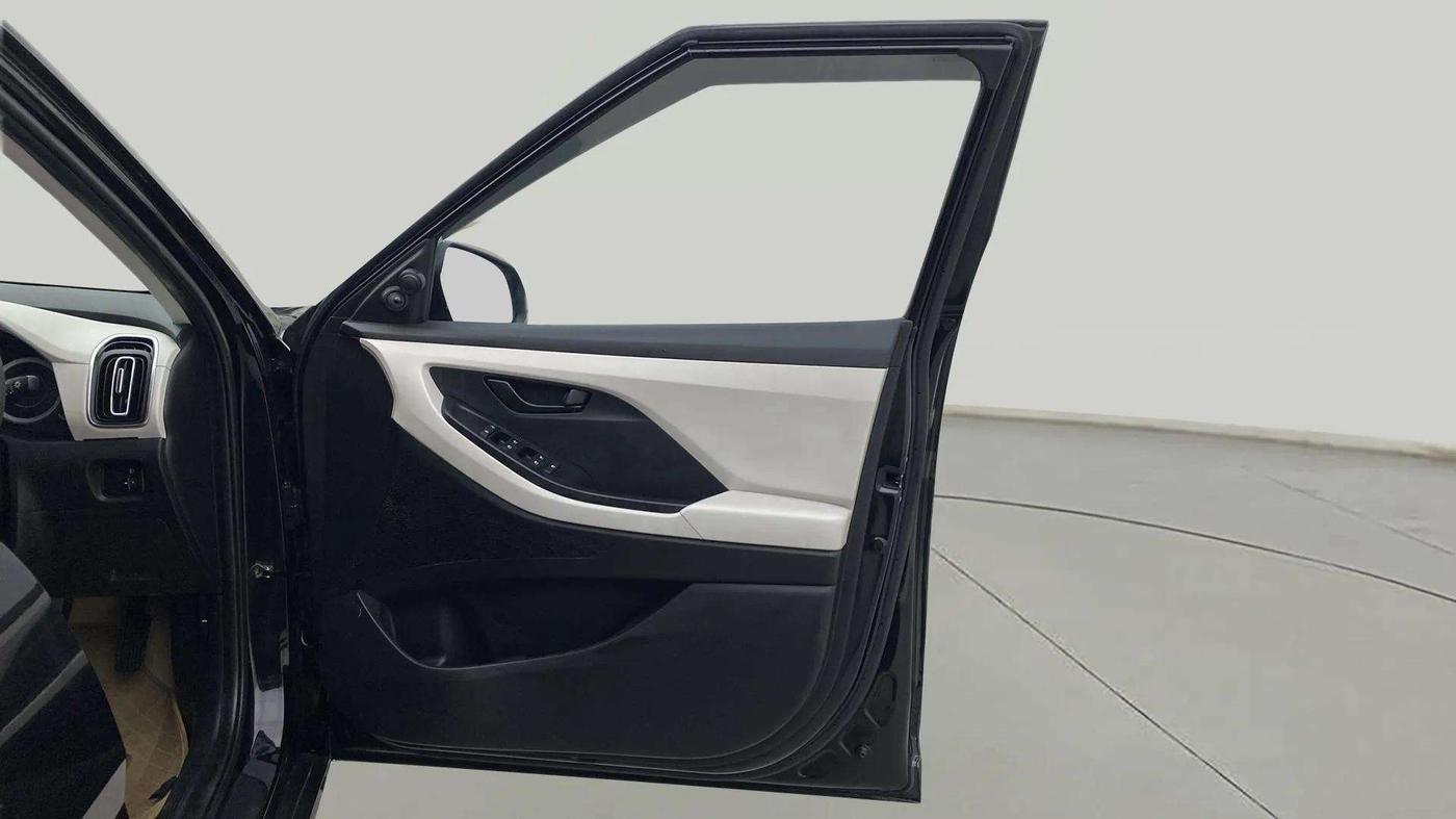 2022 Hyundai Creta E 1.5 PETROL, Petrol, Manual, 12,765 km, RHS Front Door