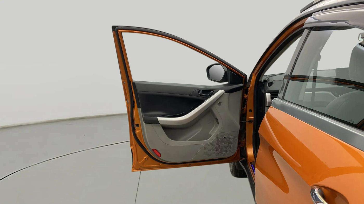 2019 Tata NEXON XMA PETROL, Petrol, Automatic, 53,728 km, LHS Front Door