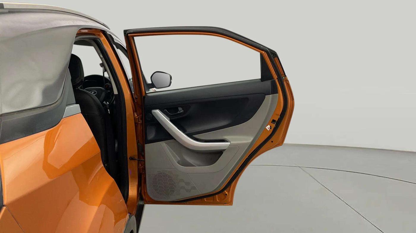 2019 Tata NEXON XMA PETROL, Petrol, Automatic, 53,728 km, RHS Rear Door