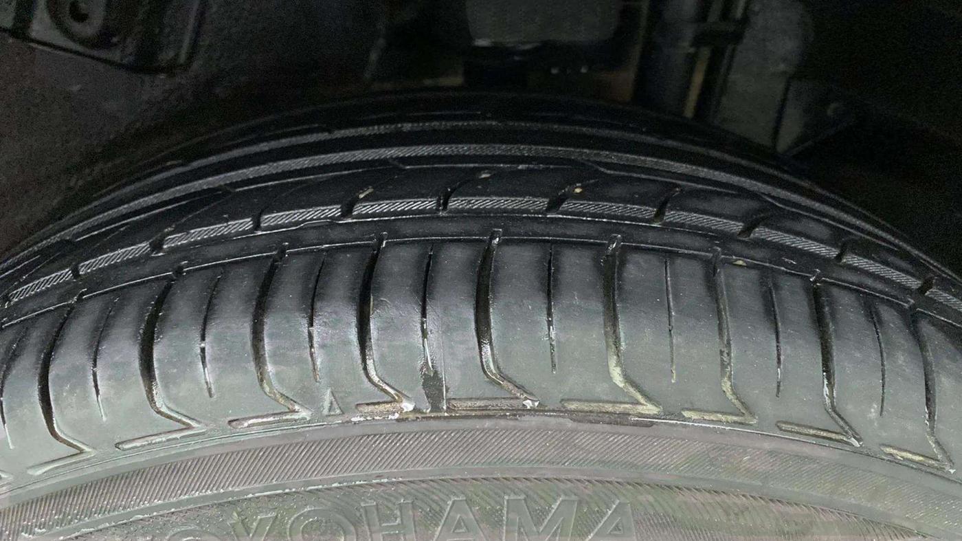 2019 Tata NEXON XMA PETROL, Petrol, Automatic, 53,728 km, Left Rear Tyre Tread