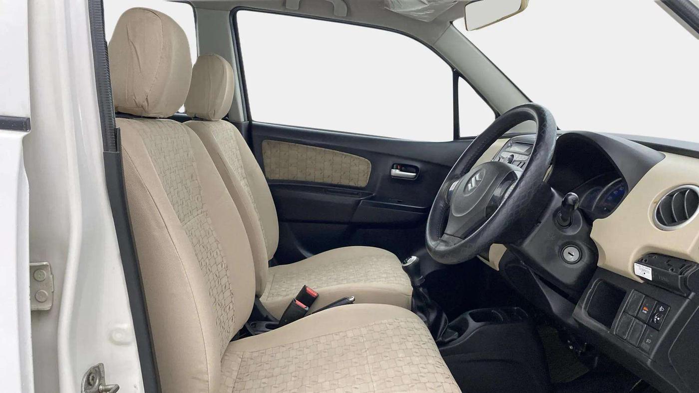 2017 Maruti Wagon R 1.0 VXI, Petrol, Manual, 64,327 km, Right Side Front Door Cabin