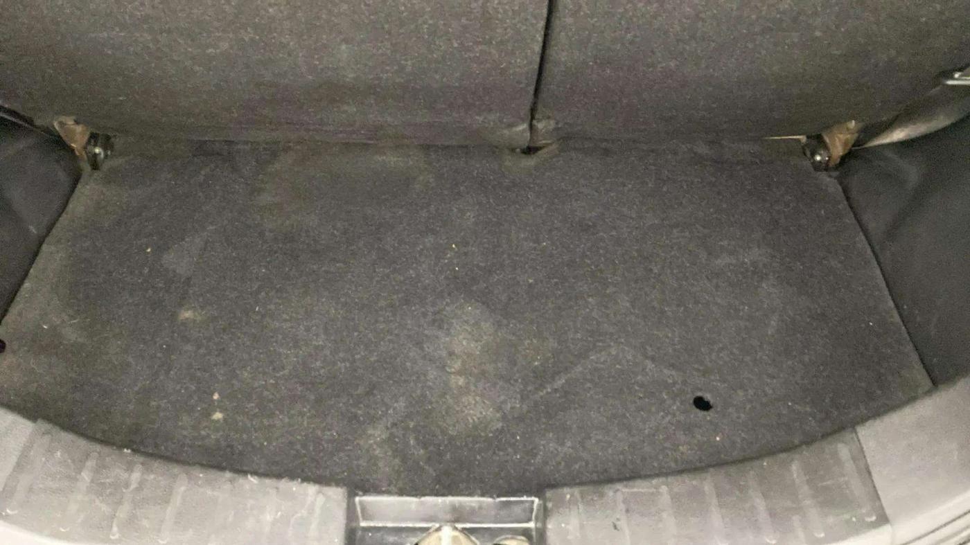 2017 Maruti Wagon R 1.0 VXI, Petrol, Manual, 64,327 km, Boot Inside