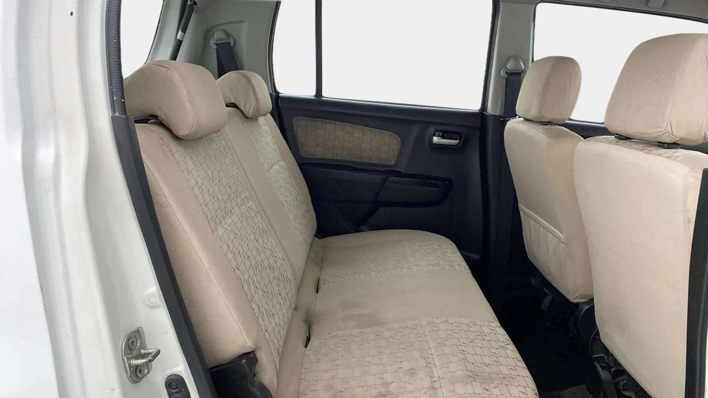 2017 Maruti Wagon R 1.0 VXI, Petrol, Manual, 64,327 km, Right Side Rear Door Cabin