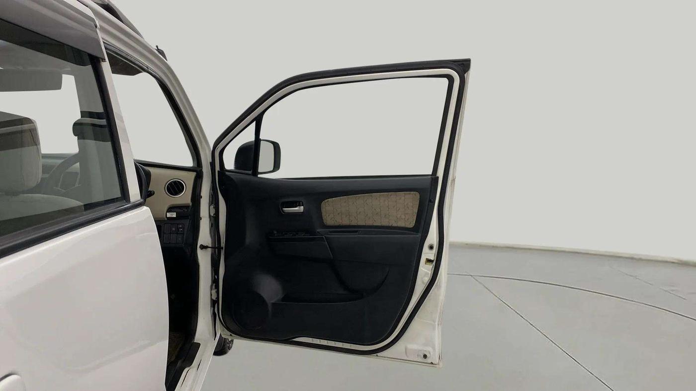 2017 Maruti Wagon R 1.0 VXI, Petrol, Manual, 64,327 km, RHS Front Door