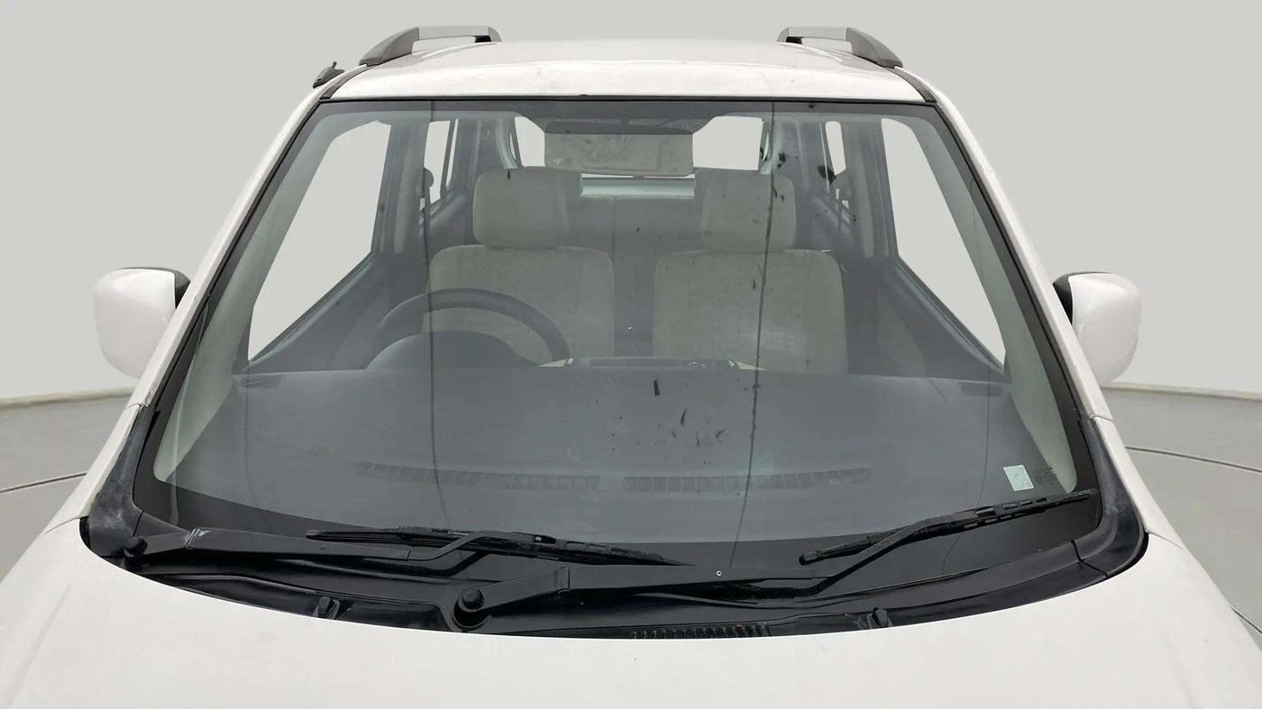 2017 Maruti Wagon R 1.0 VXI, Petrol, Manual, 64,327 km, Front Windshield
