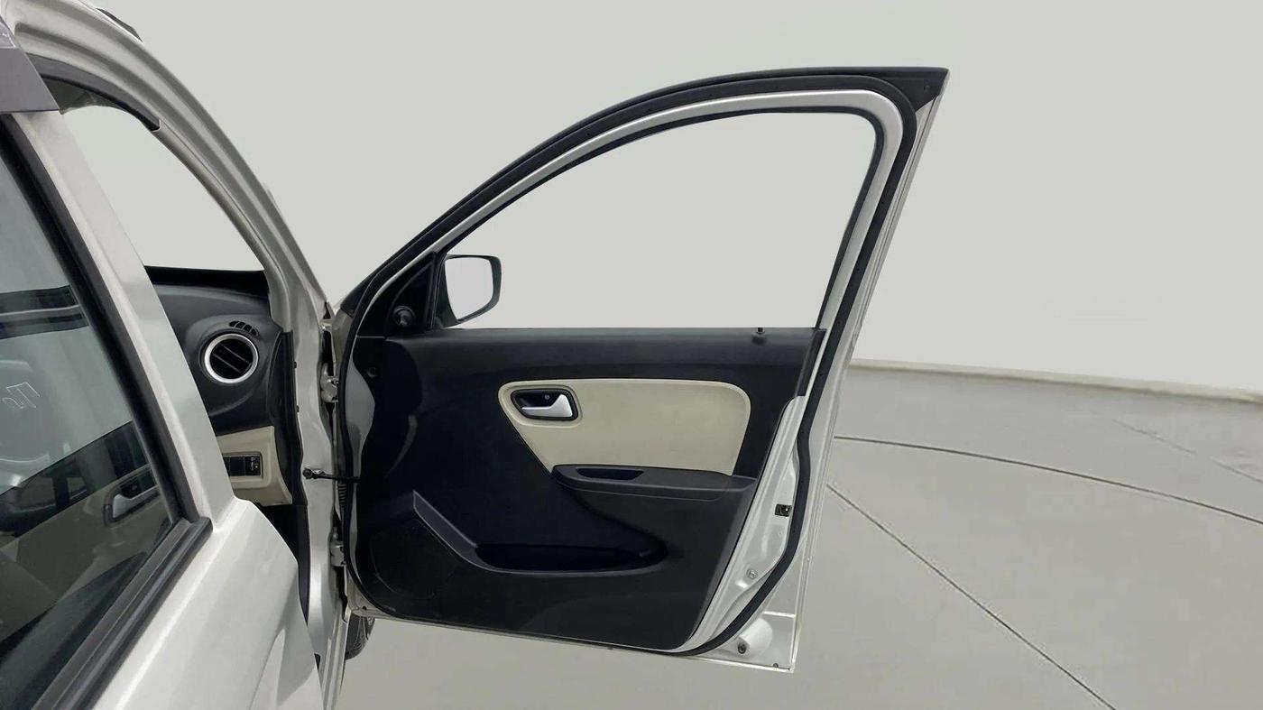 2022 Maruti Alto VXI, CNG, Manual, 14,142 km, RHS Front Door
