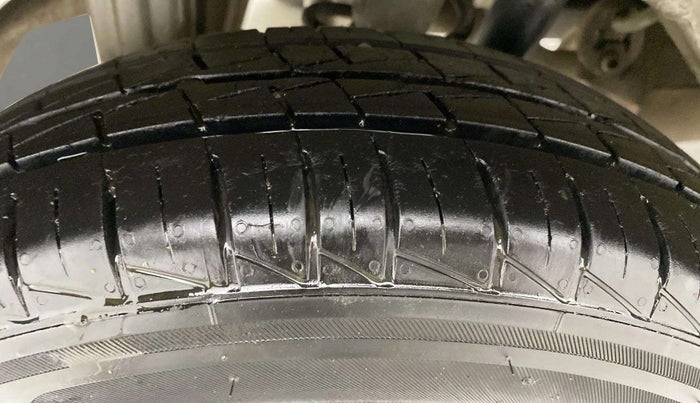 2022 Maruti Alto VXI, Petrol, Manual, 14,142 km, Right Rear Tyre Tread