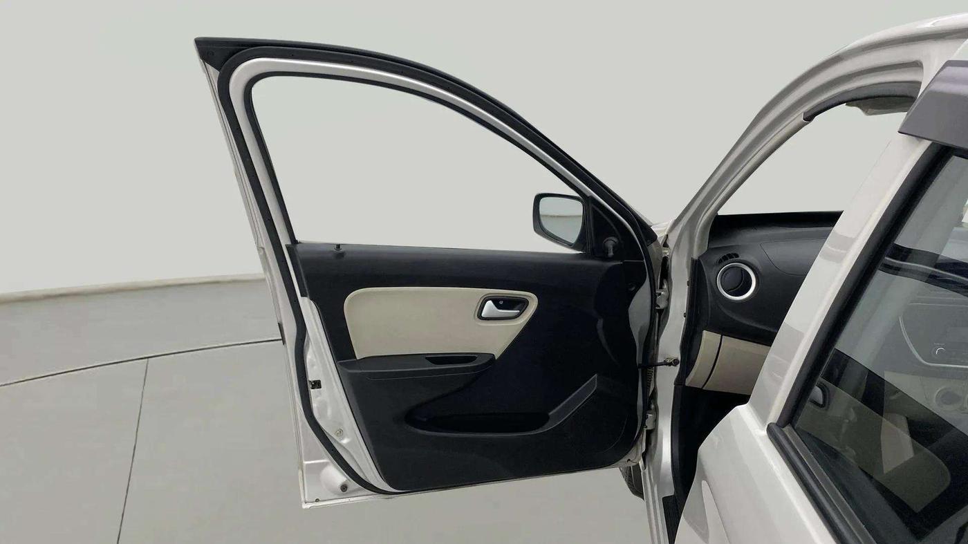 2022 Maruti Alto VXI, CNG, Manual, 14,142 km, LHS Front Door